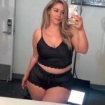Ladies Sexy 2 Piece Satin Silk Pajama Set - Image 3